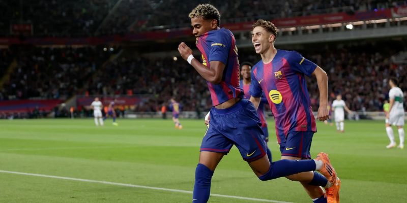 Đánh giá phong độ của cả Elche vs Barcelona